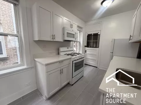 4103 N Sacramento Ave #3, Chicago, IL 60618