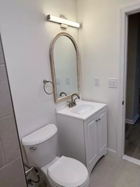 323 William St #1, Harrison, NJ 07029