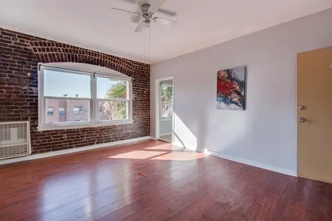 730 S Catalina St, Los Angeles, CA 90005