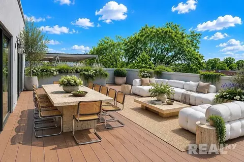 20 Terrace Pl #PHH, Brooklyn, NY 11218