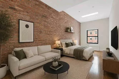 316 W 14th St #16, New York, NY 10014