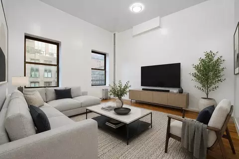400 E 53rd St #2D, New York, NY 10022