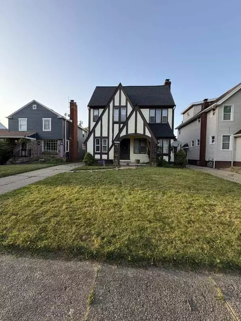 17917 E Park Dr #UPSTAIRS, Cleveland, OH 44119