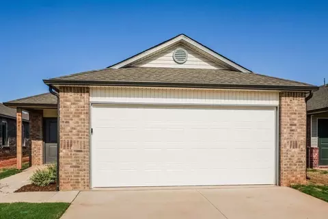 10041 Appaloosa Ln, Yukon, OK 73099