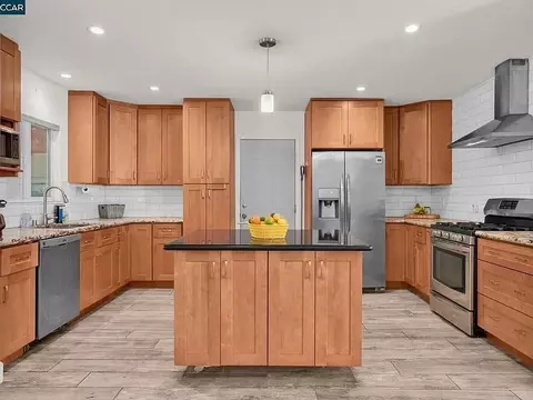 1331 Pear Dr, Concord, CA 94518 photo 18