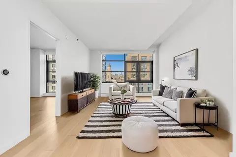 171 Suffolk St #6D, New York, NY 10002