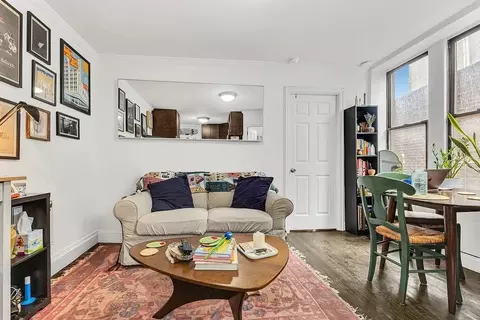 318 E 11th St #12, New York, NY 10003