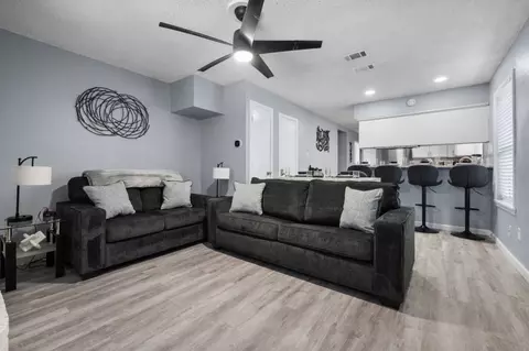 105 Maple St #1580251P, Arlington, TX 76011