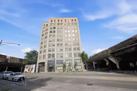 1550 S Blue Island Ave #412, Chicago, IL 60608