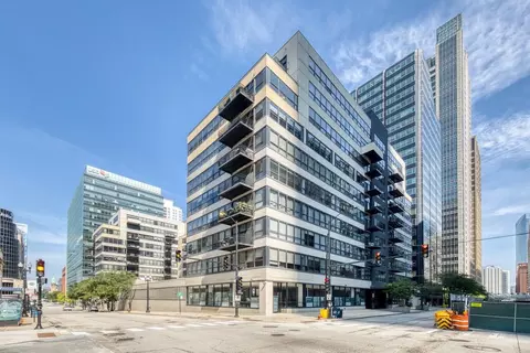 130 S Canal St #612, Chicago, IL 60606