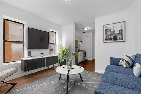 207 Madison St #18, New York, NY 10002