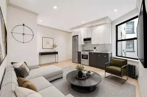 199 W 10th St #5C, New York, NY 10014