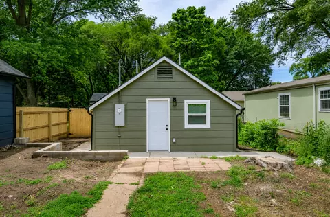 807 S College Ave #807B, Mulvane, KS 67110