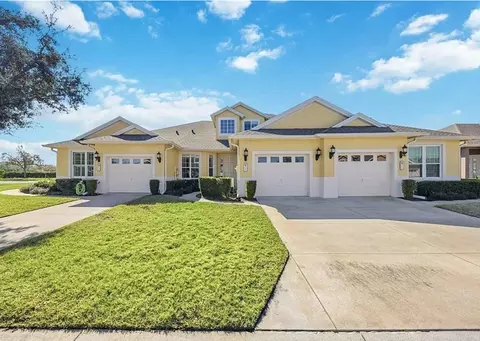 3017 Mission Lakes Dr, Lakeland, FL 33803