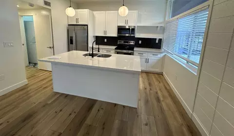 6626 E Cheery Lynn Rd #1006, Scottsdale, AZ 85251