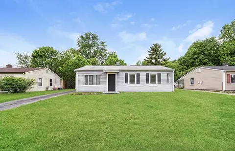4326 Beechmont Dr, Mount Carmel, OH 45244