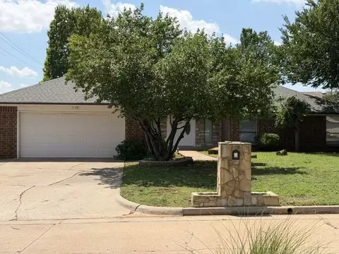 12301 Arrowhead Ter, Oklahoma City, OK 73120