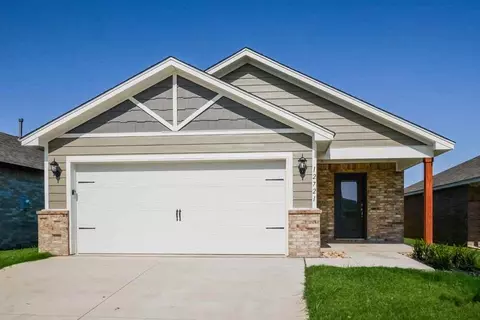 12721 Carrara Ln, Yukon, OK 73099