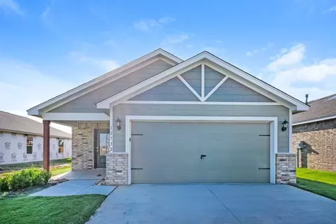 12732 Carrara Ln, Yukon, OK 73099
