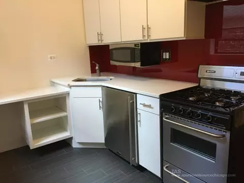 2888 N Clark St #1, Chicago, IL 60657