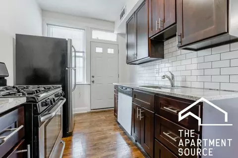 857 W Cornelia Ave #2S, Chicago, IL 60657