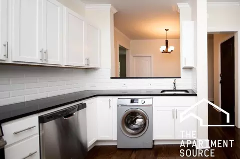 314 Lee St #2, Chicago, IL 60202