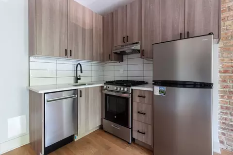 4602 N Winchester Ave #2E, Chicago, IL 60640