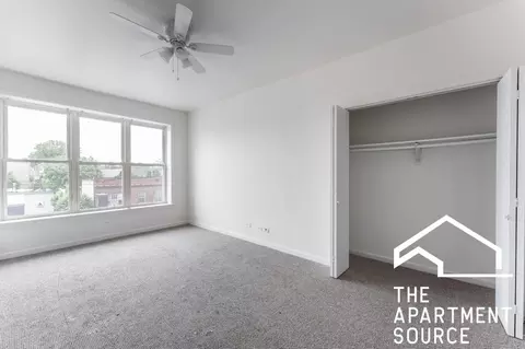 3957 W Irving Park Rd #303, Chicago, IL 60618