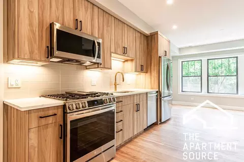 2457 W Logan Blvd #1, Chicago, IL 60647