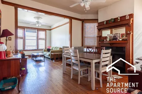 3326 N Clark St #3F, Chicago, IL 60657