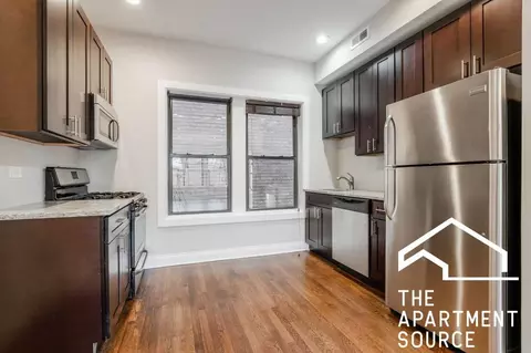 527 W Barry Ave #2N, Chicago, IL 60657