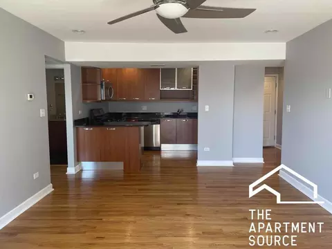 6954 N Greenview Ave #303, Chicago, IL 60626