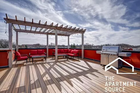 3329 N Avers Ave #3N, Chicago, IL 60618