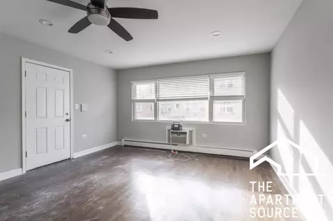 1323 W Sherwin Ave #1B, Chicago, IL 60626