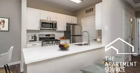 2288 Oakmeadow Dr #1BR1BA, Aurora, IL 60502