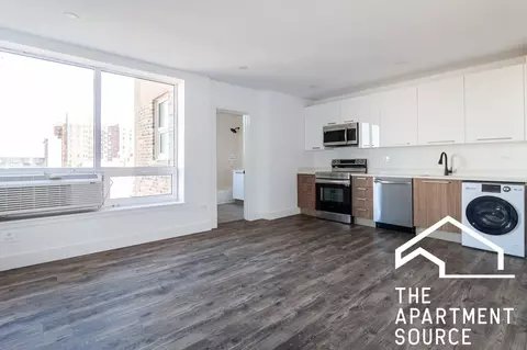 941 W Carmen Ave #507, Chicago, IL 60640