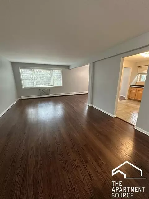 8644 Skokie Blvd #201, Skokie, IL 60077