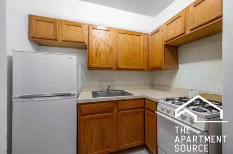 1164 N Dearborn St #313, Chicago, IL 60610