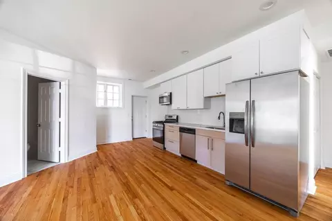 3107 N Harding Ave #2W, Chicago, IL 60618