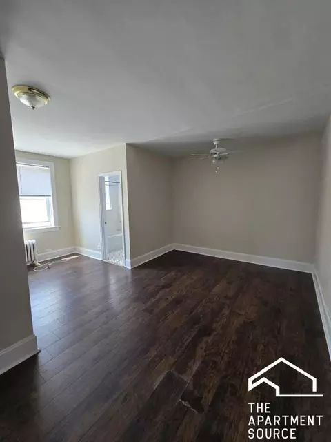 1333 W Birchwood Ave #203, Chicago, IL 60626