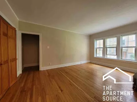 910 Reba Pl #2N, Evanston, IL 60202