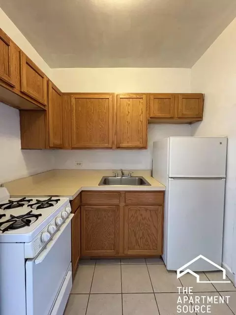 1164 N Dearborn St #510, Chicago, IL 60610