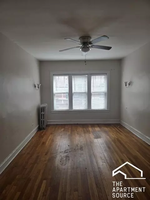 1372 W Estes Ave #1N, Chicago, IL 60626