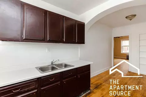 2111 Grove Ave #110, Berwyn, IL 60402