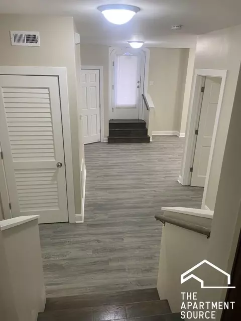 3150 Harlem Ave #GDN, Riverside, IL 60546