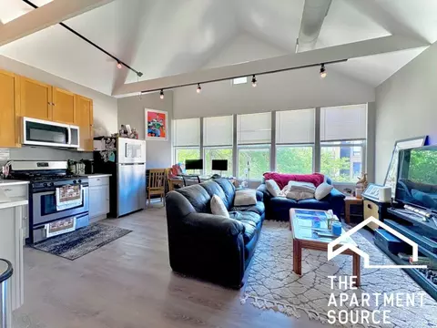 1239 W Ohio St #3, Chicago, IL 60642