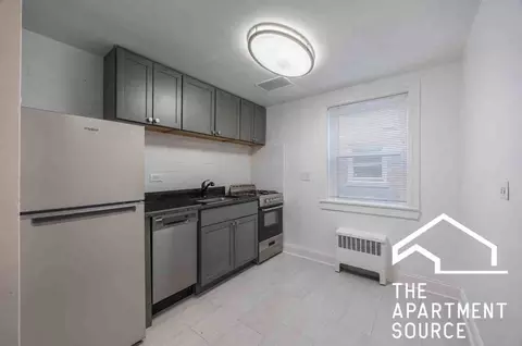 6709 N California Ave #GS, Chicago, IL 60645