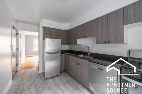 6705 N California Ave #2S, Chicago, IL 60645