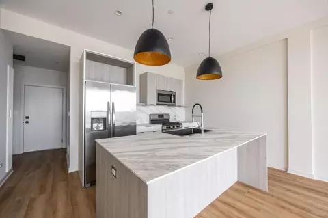 3207 N Narragansett Ave #406, Chicago, IL 60634