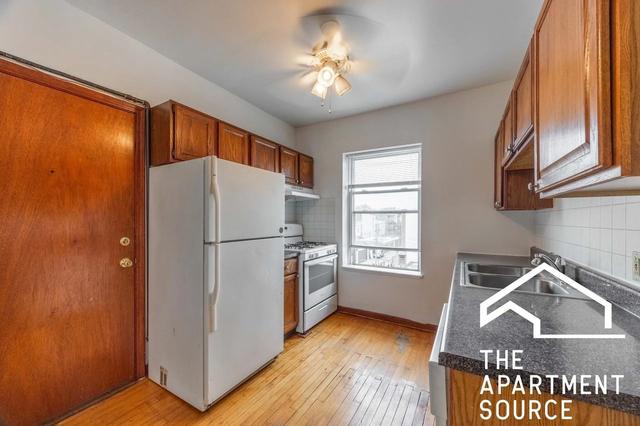3153 W Argyle St #2W, Chicago, IL 60625